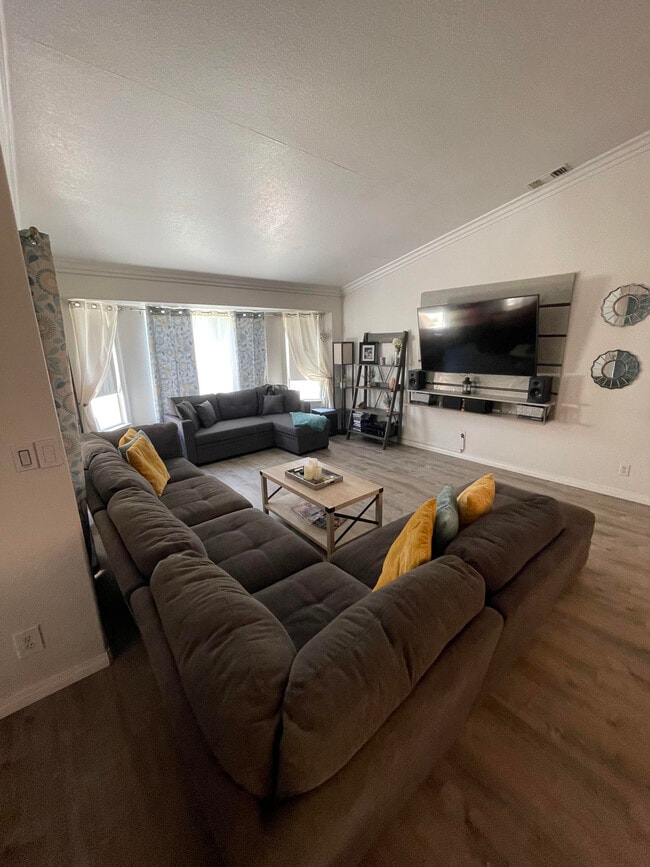 Building Photo - 81329 Avenida Coyote