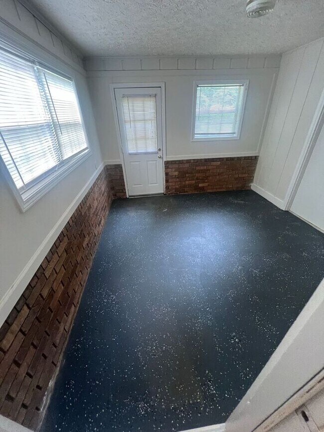 Building Photo - !!!WARNING: AVOID SCAMS CONFIRM RENTAL AT ...