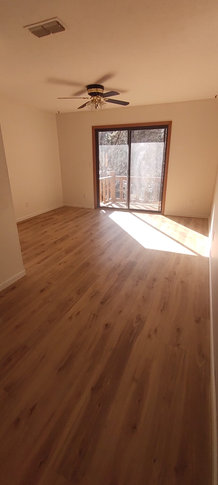 Building Photo - 521 Courtwood Ln