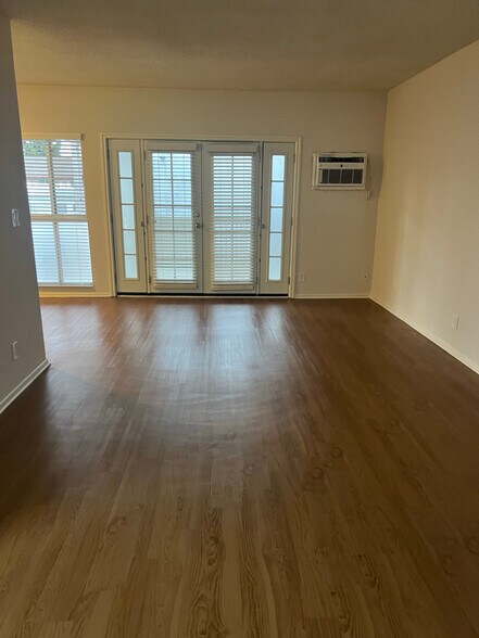 Building Photo - 5422 Quakertown Ave