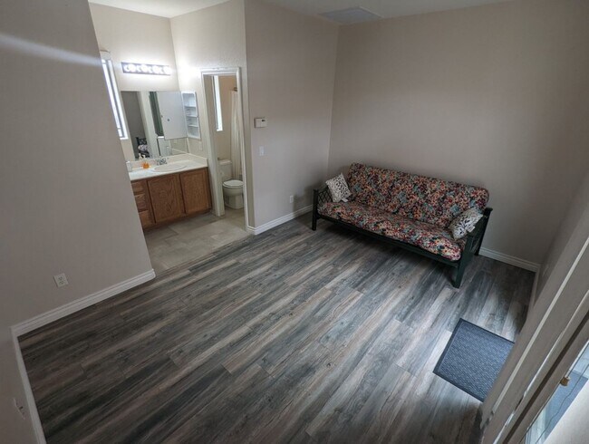Building Photo - 8148 Slate Falls St