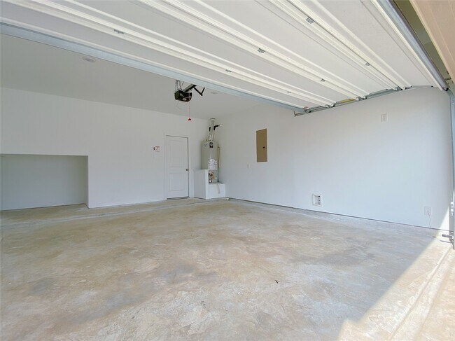 Building Photo - 25410 Katy Gate Ln