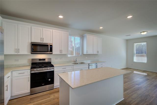 Building Photo - 1418 Tramore Wy