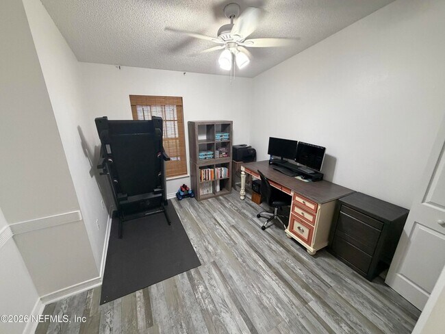Building Photo - 11058 Miata Ct