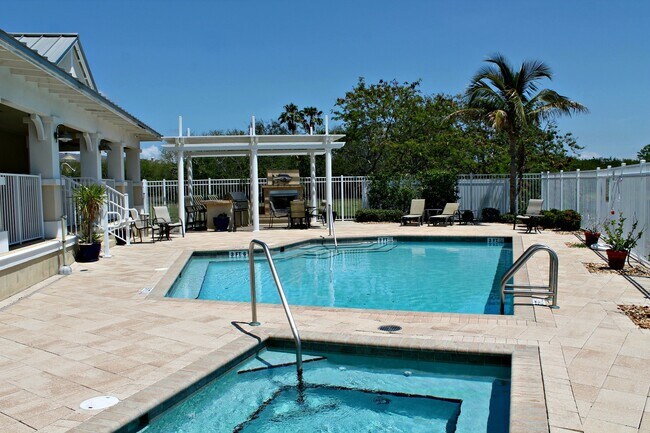Building Photo - 10851 Mangrove Cay Ln NE