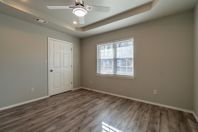 Building Photo - 1511 Houston St