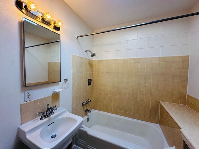 Building Photo - Chabot 4-plex