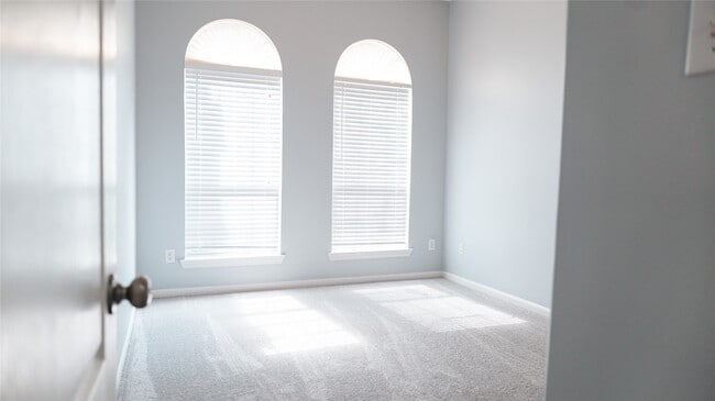 Building Photo - 12822 Ravens Chase Ln