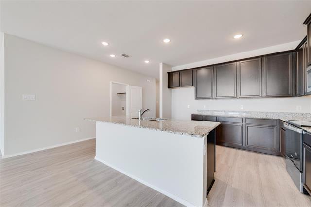 Building Photo - 3111 Josefina Ln