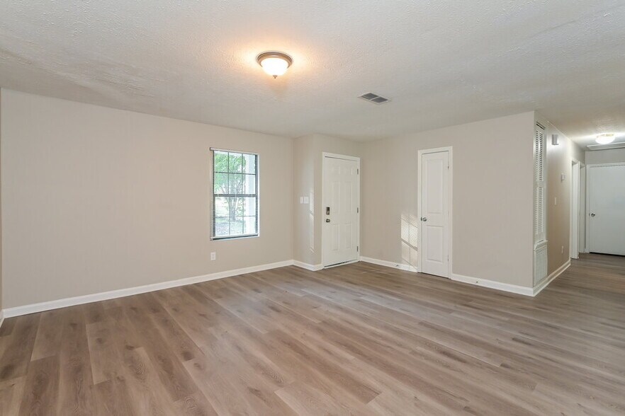 Building Photo - 730 Hairston Crossing Trail
