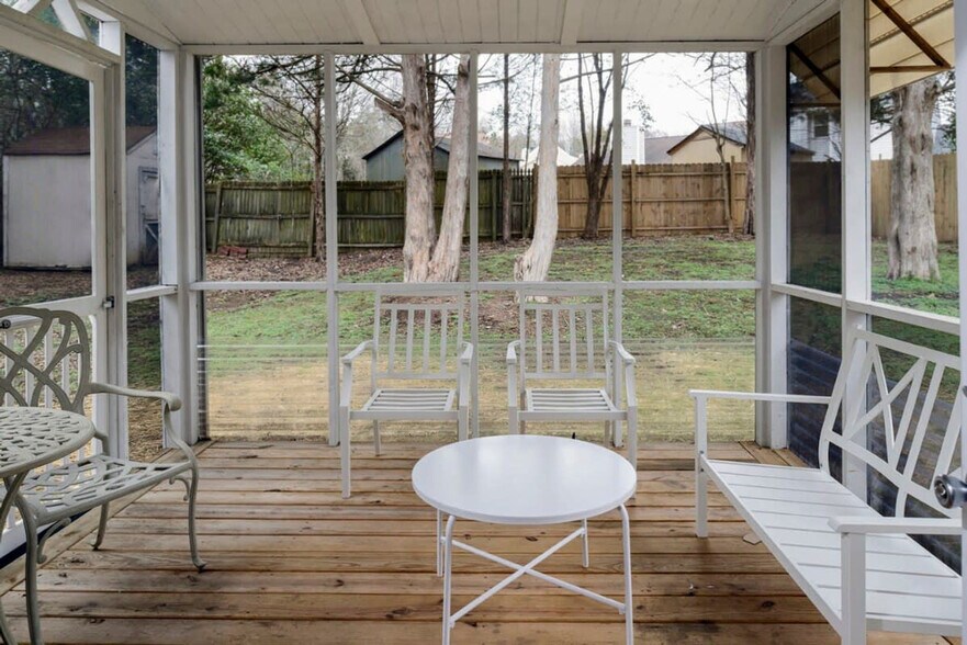 Building Photo - 10623 Copperfield Dr