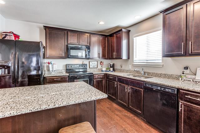 Building Photo - 3001 Pinyon Pl