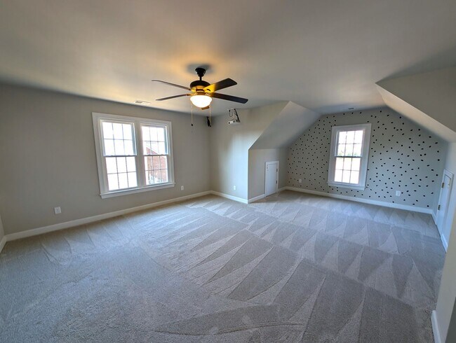 Building Photo - Luxury 4 Bedroom Home!  Waxhaw! Rea Road!