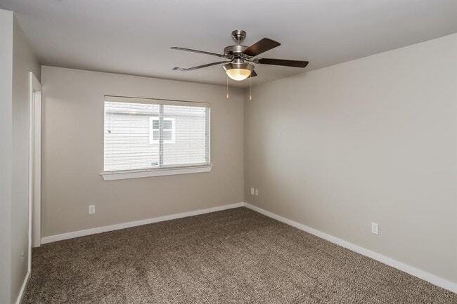 Building Photo - 4327 Darter St