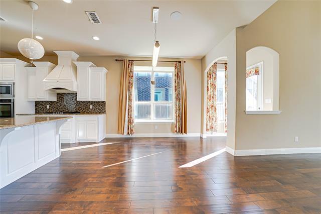 Building Photo - 6844 Westbury Dr