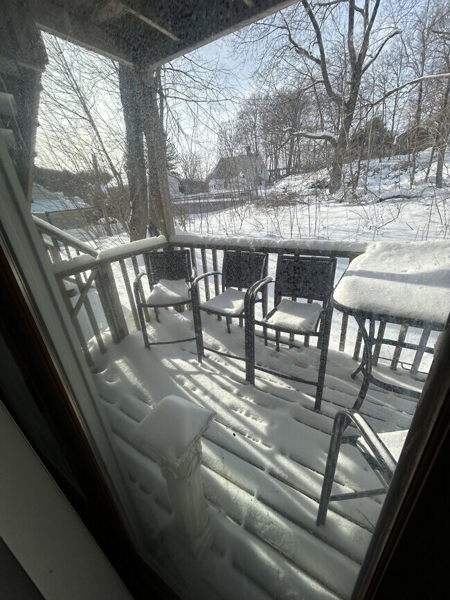 Building Photo - 3 Hinman St