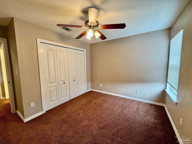 Building Photo - 1265 Mazurek Blvd