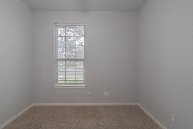 Building Photo - 8214 Cornerwood Dr