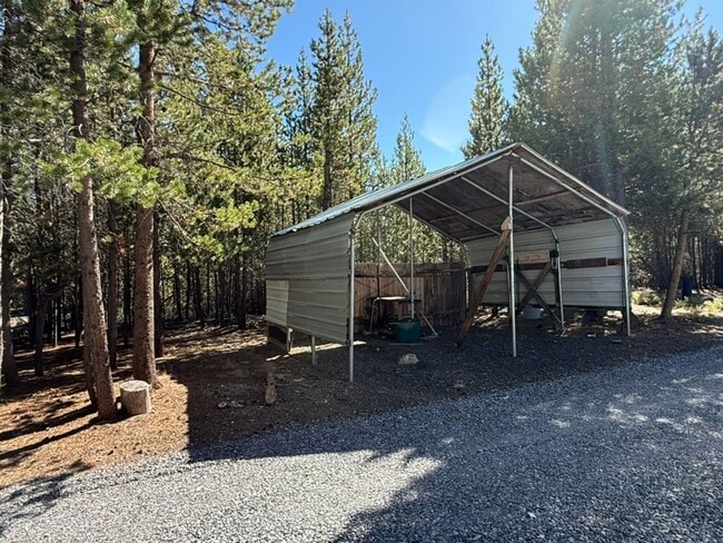 Building Photo - Peaceful 2-Bedroom with Den Home on Over a...