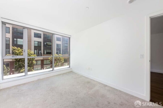 Building Photo - 708 Long Bridge St