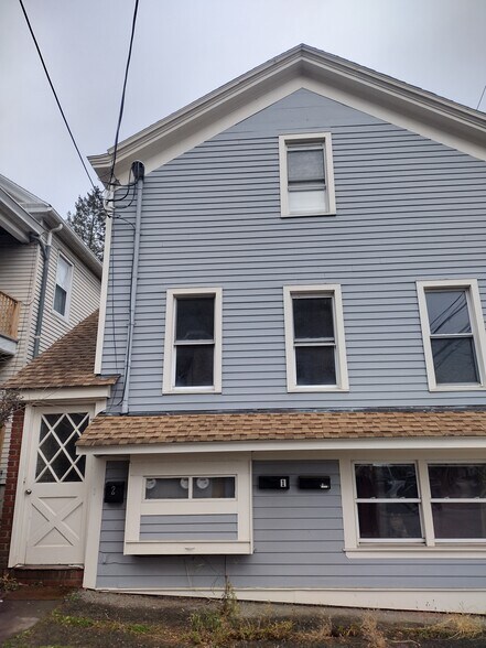 Building Photo - 560 Washington St