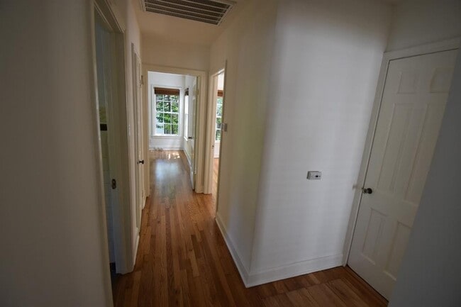 Building Photo - 1606 Margaret St