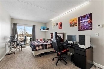 Building Photo - 100 Cove Way