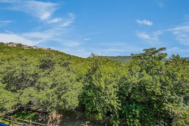 Building Photo - 6000 Shepherd Mountain Cove