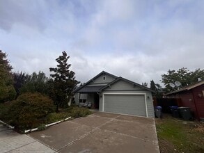 Building Photo - 1033 Crimson Ct