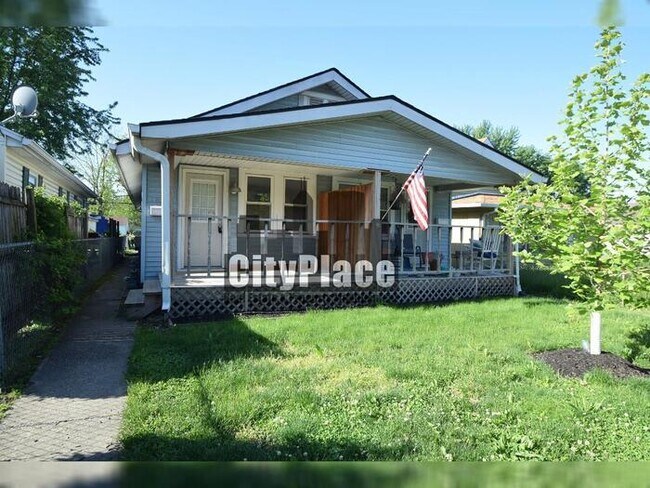 Building Photo - 1821 Lambert St