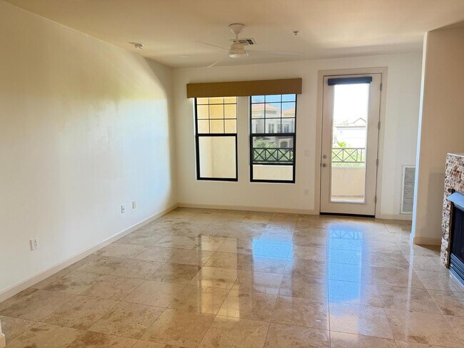 Building Photo - 7291 N Scottsdale Rd