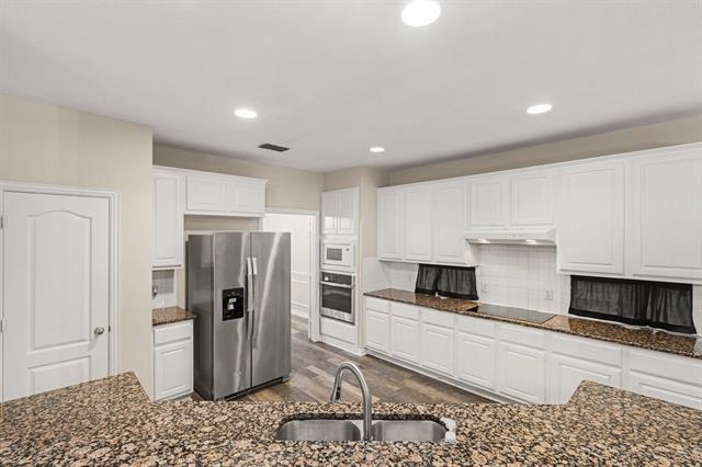 Building Photo - 6881 Baird Dr