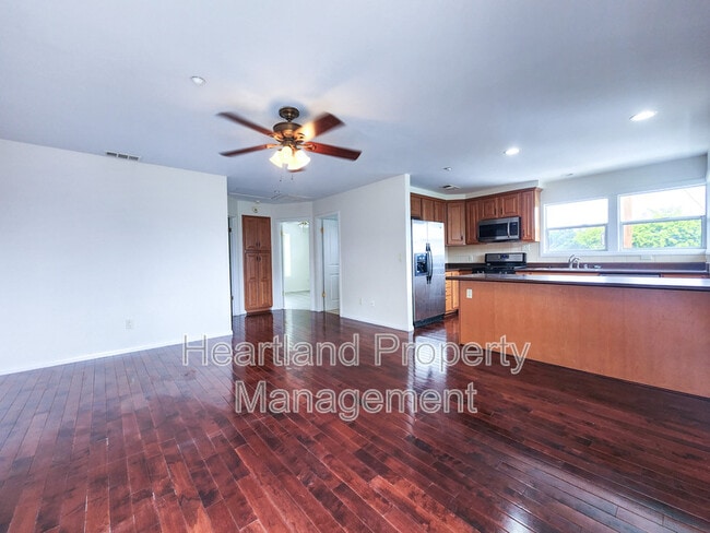 Building Photo - 9617 Tropico Dr