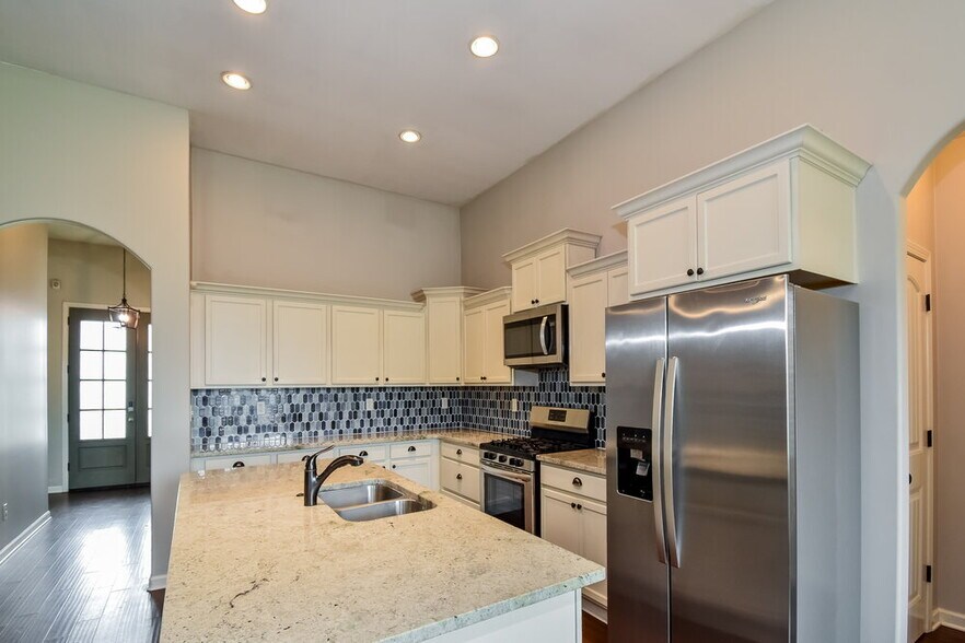 Building Photo - 430 Hidden Meadows Cove