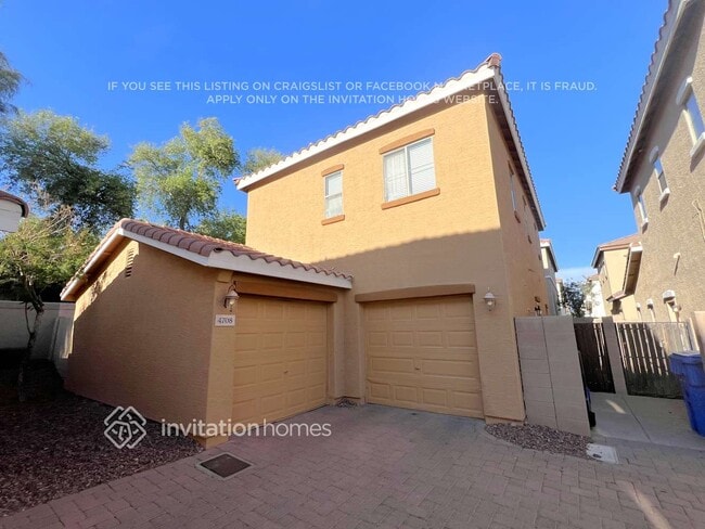 Building Photo - 4708 E Laurel Ave