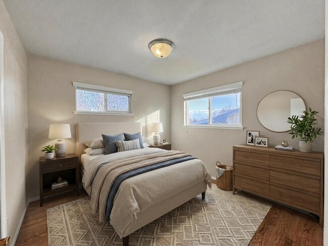 Building Photo - 2235 Clarkson Dr