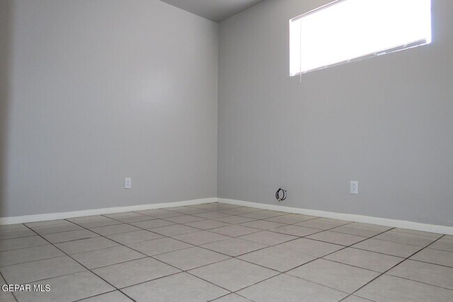 Building Photo - 4023 Thomason Ave