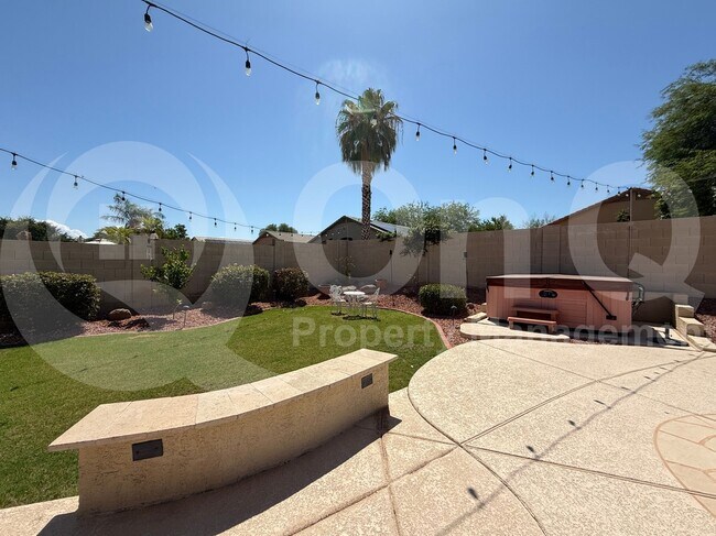 Building Photo - 22633 N Hance Blvd