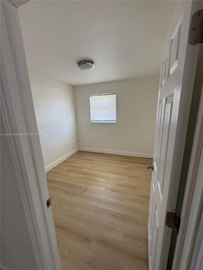 Building Photo - 10541 SW 184th St