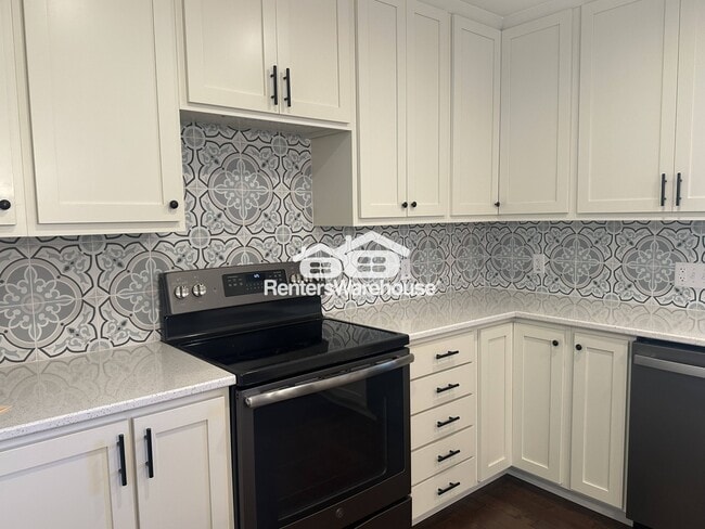 Building Photo - 1322 Meadowlark Dr
