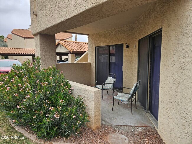 Building Photo - 10301 N 70th St