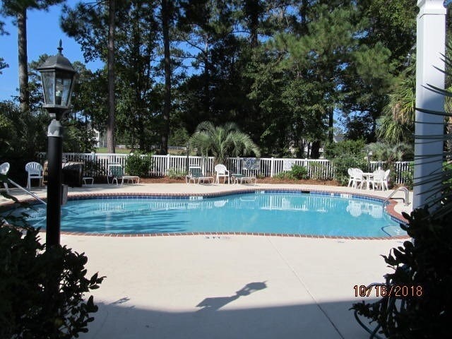 Building Photo - 670 Riverwalk Dr