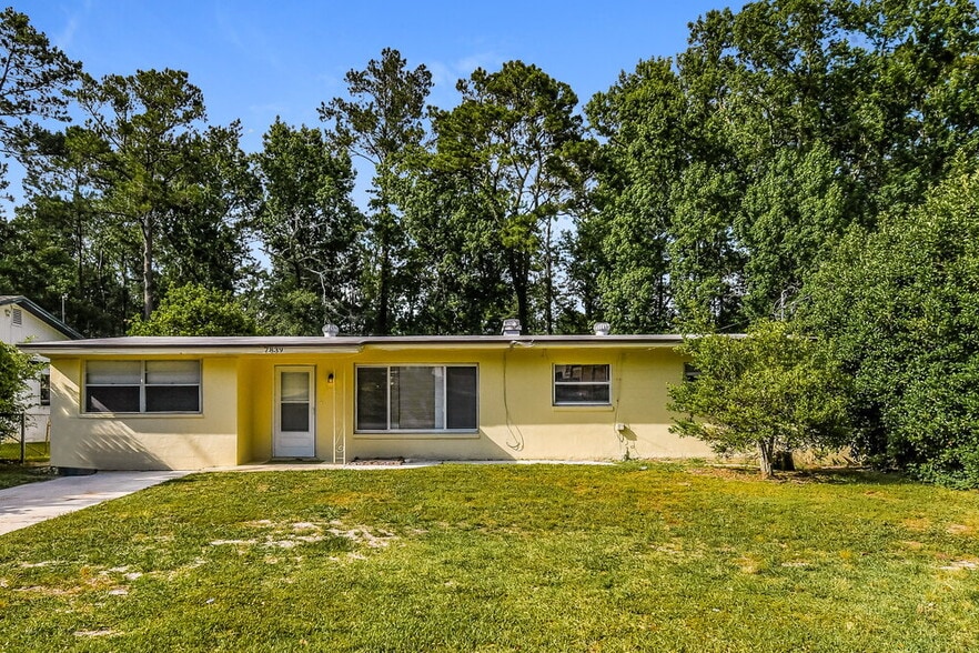 Primary Photo - 7839 Lemans Dr