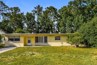 Building Photo - 7839 Lemans Dr