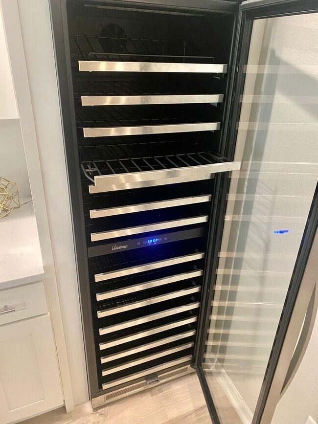 Building Photo - Citrus Park Luxury 3 Bedroom / 2.5 Bathroom Townhome Available 7/1/22