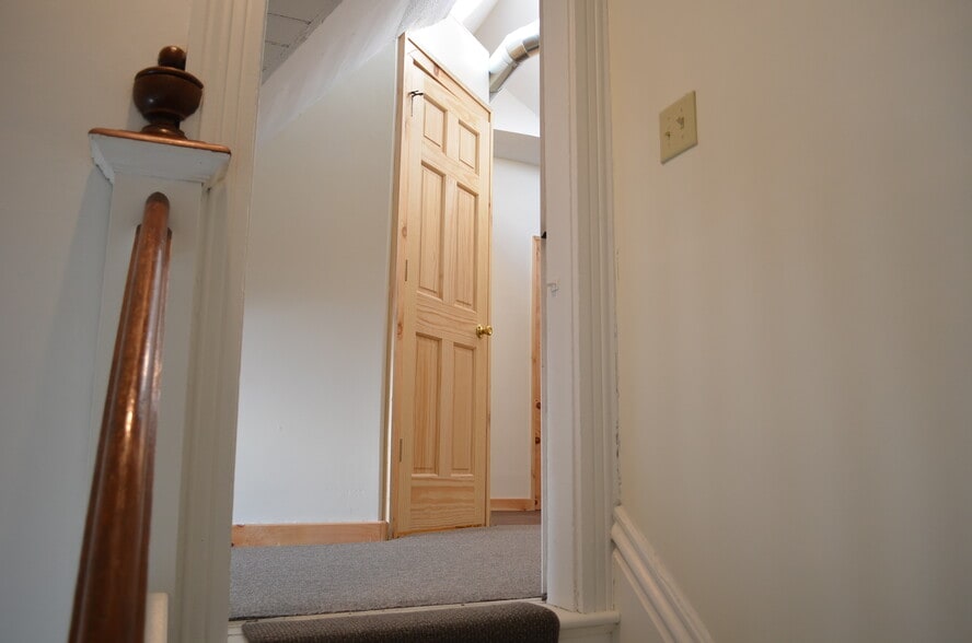 Building Photo - 444 Chestnut St