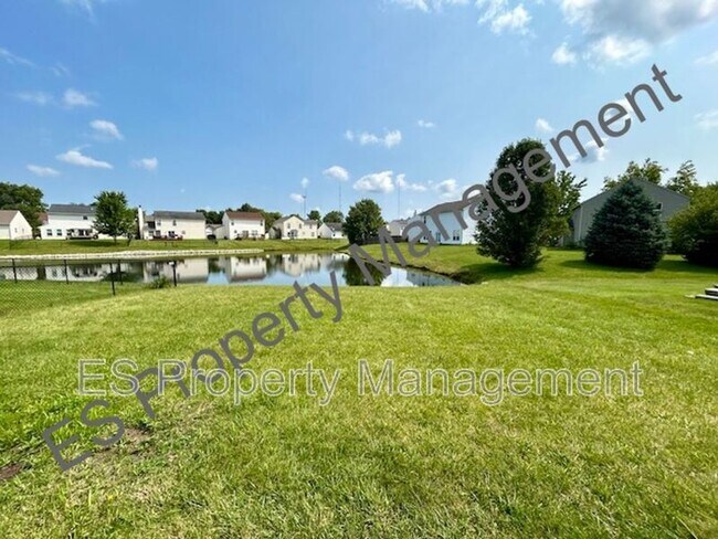 Building Photo - 6647 Crestwell Ln