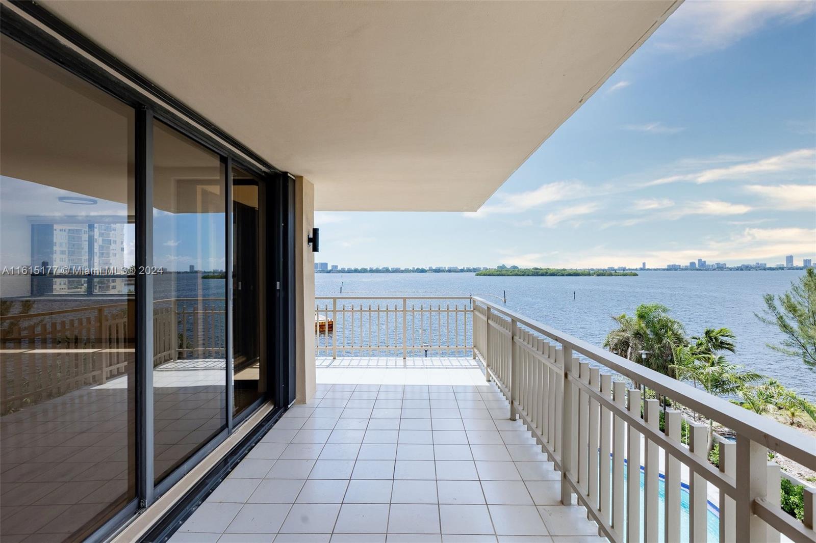 Building Photo - 11113 Biscayne Blvd