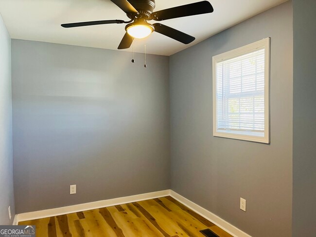 Building Photo - 103 Addie St