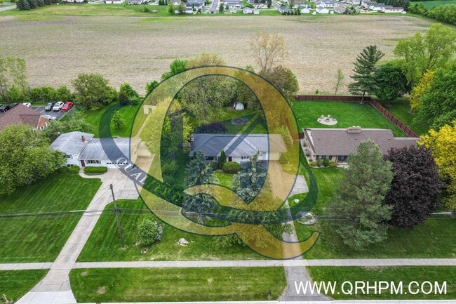 Primary Photo - Available Now! - 3 Bedroom, 1 Bathroom in ...